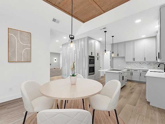 4th image of 30 E Wedgemere Cir