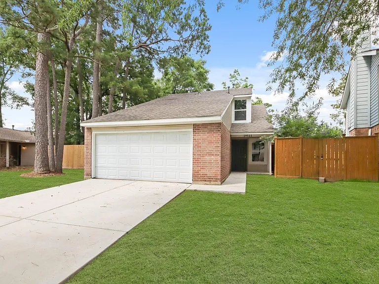19511 Pine Echo Dr — Photo 2