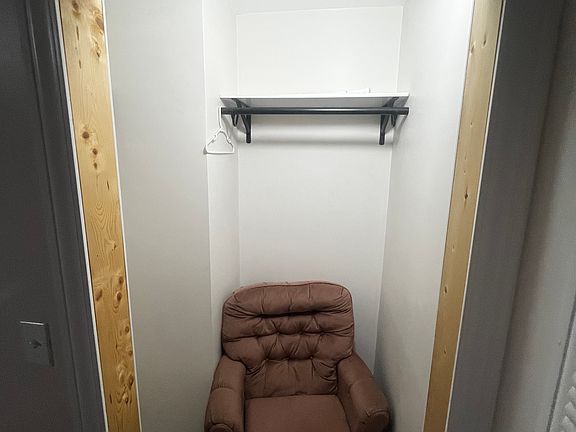 5th image of 172 N Manning St #174