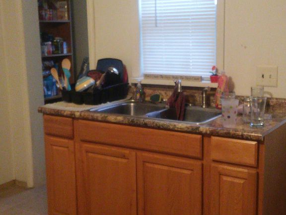 4th image of 360 Mankato Ave