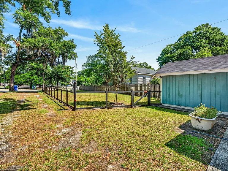 4928 Durant Ave — Photo 22