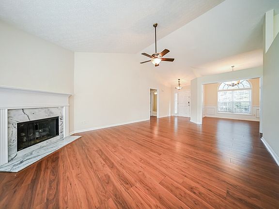 5th image of 31 Alessie Park Ln