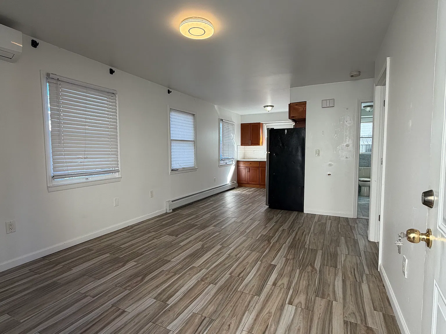 1 bed, 500 sqft, $1,750 — Photo 2