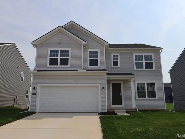 618 Whisperwood Way, Chelsea, MI 48118