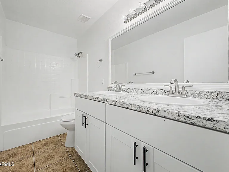 742 N 112th Dr — Photo 24