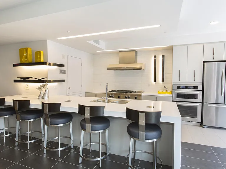 Residences at Westgate — Photo 9