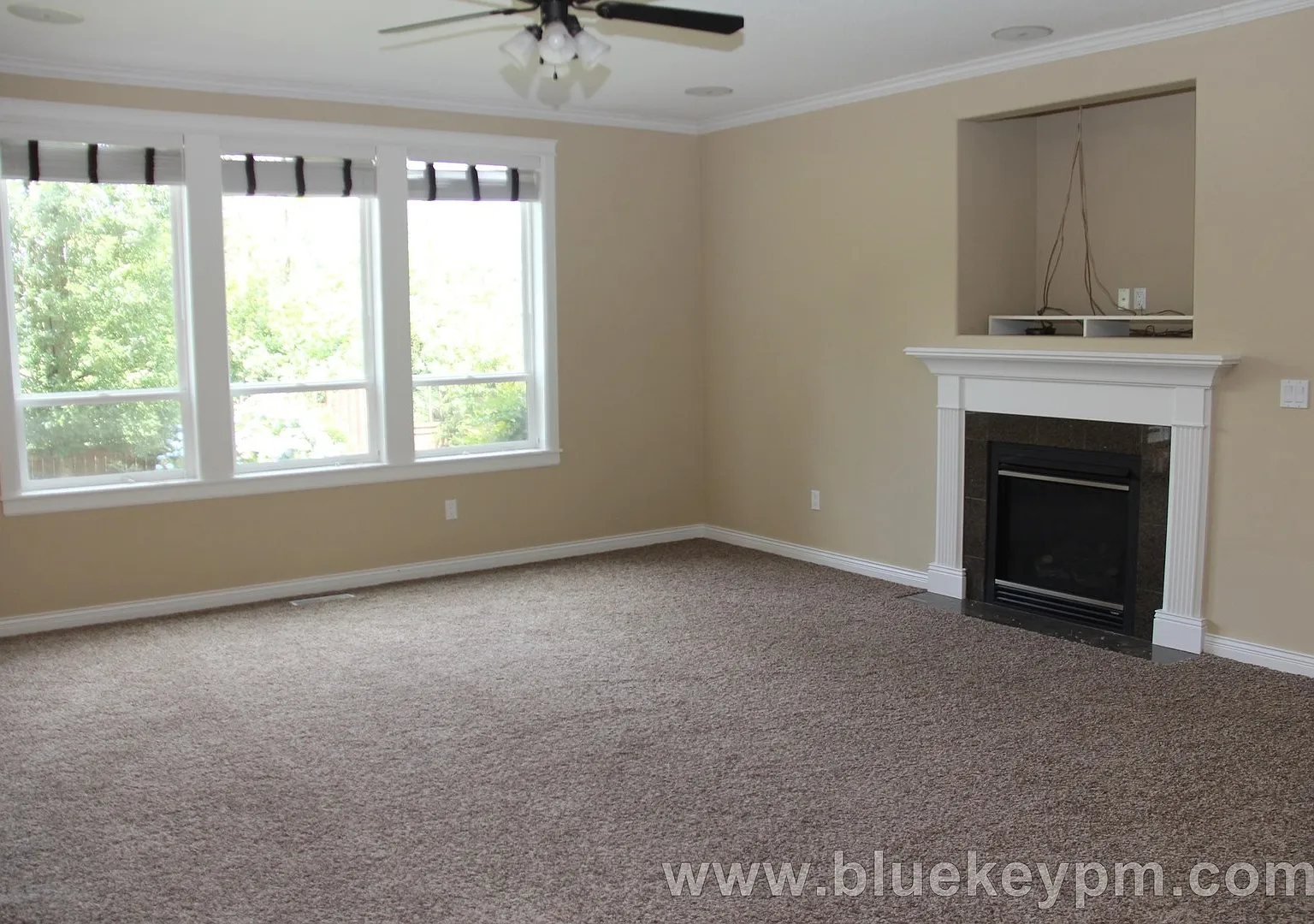 4 Bed, 2.5 Baths Home in Cul-de-sac Near Burnt Bridge Creek Trails — Photo 4