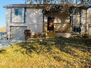 13530 Josephine St, Omaha, NE 68138