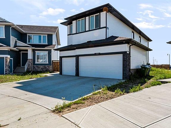 2nd image of 123 SE Dawson Dock Cv