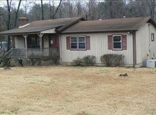 3895 Settle Bridge Rd, Stoneville, NC 27048