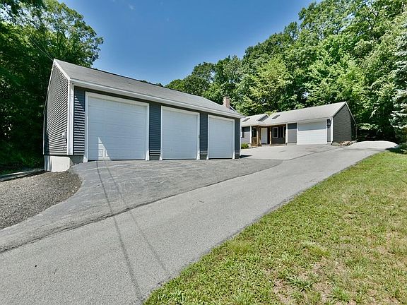 5th image of 15 Douglas Rd