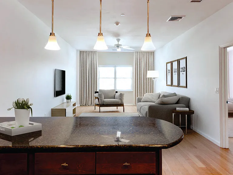 Gerard Street Apartments — Photo 5