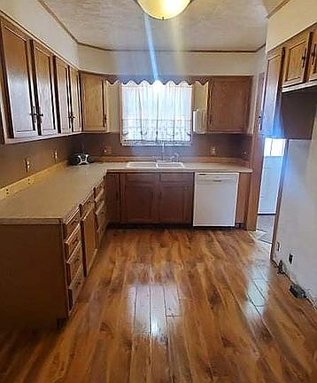 Kitchen front view 