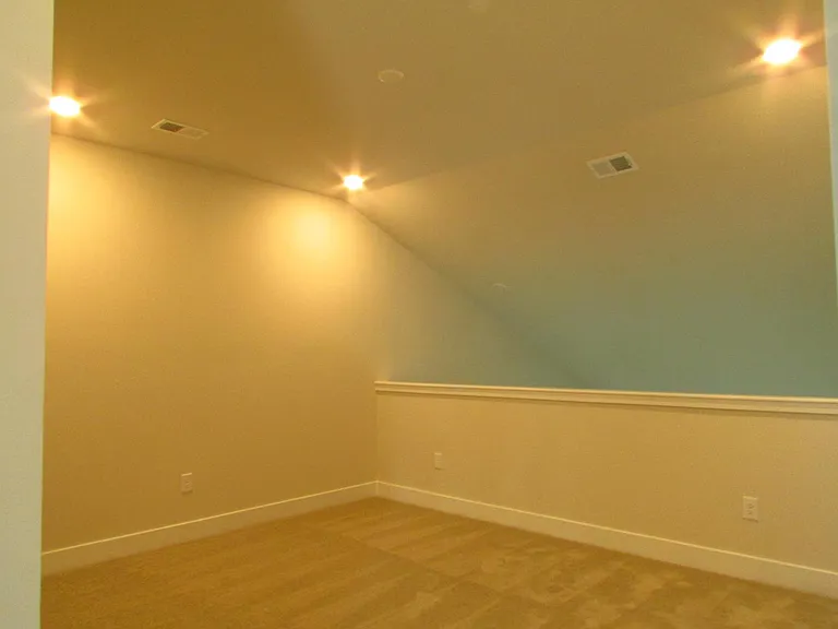 31019 Nikelle Ln — Photo 10
