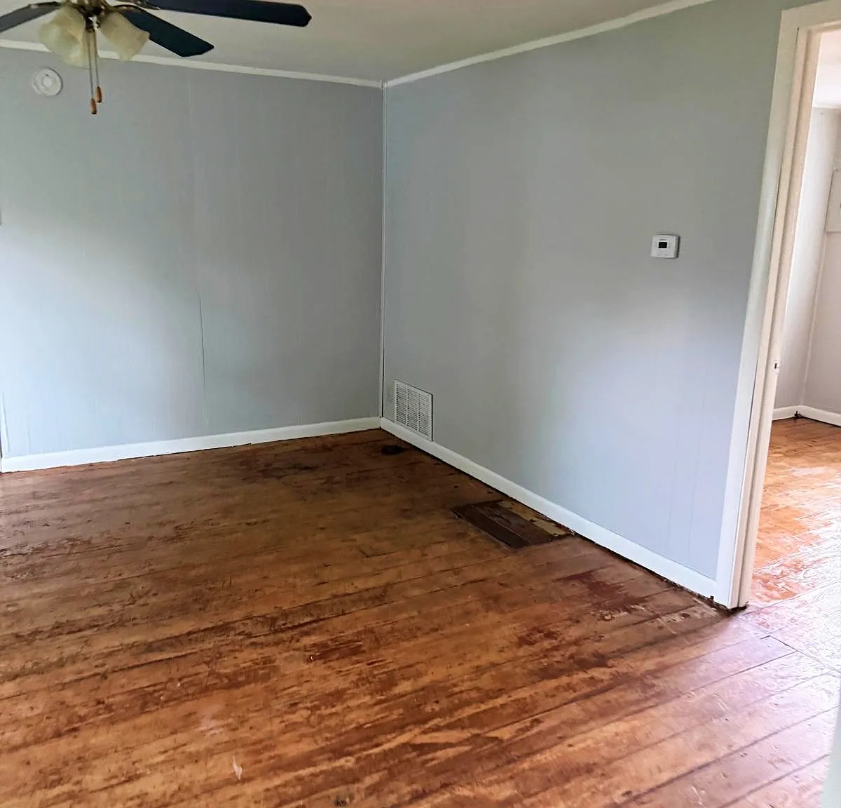 3 bed, 924 sqft, $1,400 — Photo 4