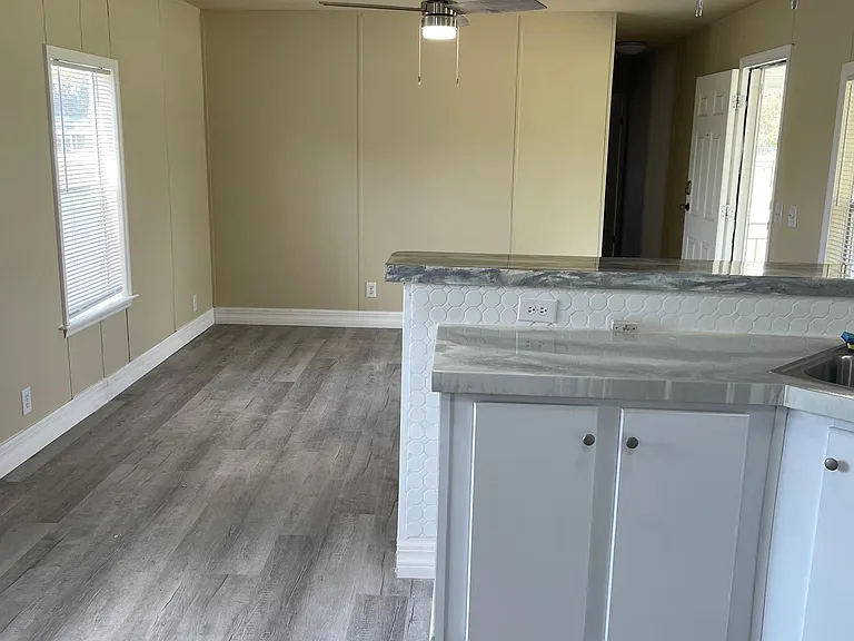 1714 Kenneth Ln — Photo 25