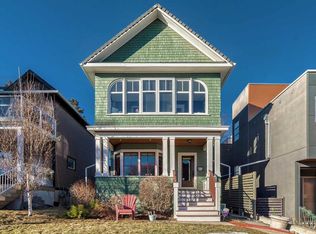 2413 E 15th St SW, Calgary, AB T2T3Z4