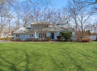 297 Mount Sinai Coram Rd, Mount Sinai, NY 11766