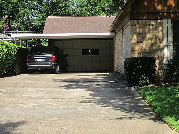 5th image of 520 Hillhurst Dr