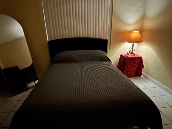 920 SW 9th Ct, Miami, FL 33130