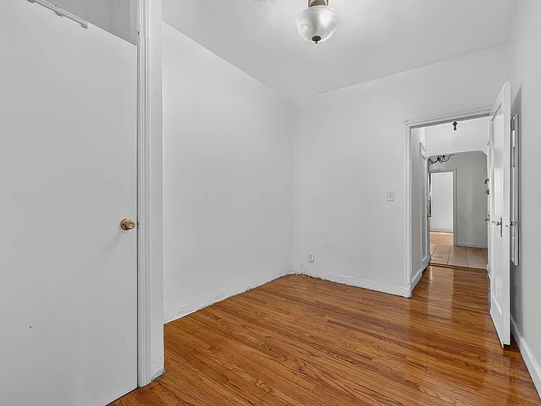 969 1st Ave #4S — Photo 9