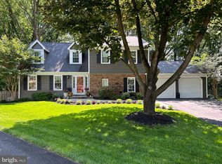 9518 Heathwood Ct, Burke, VA 22015