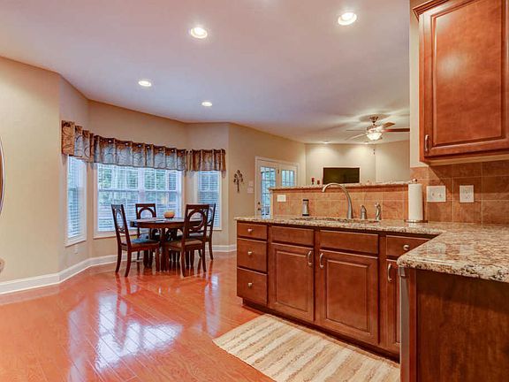 4th image of 4336 Edenfield Dr