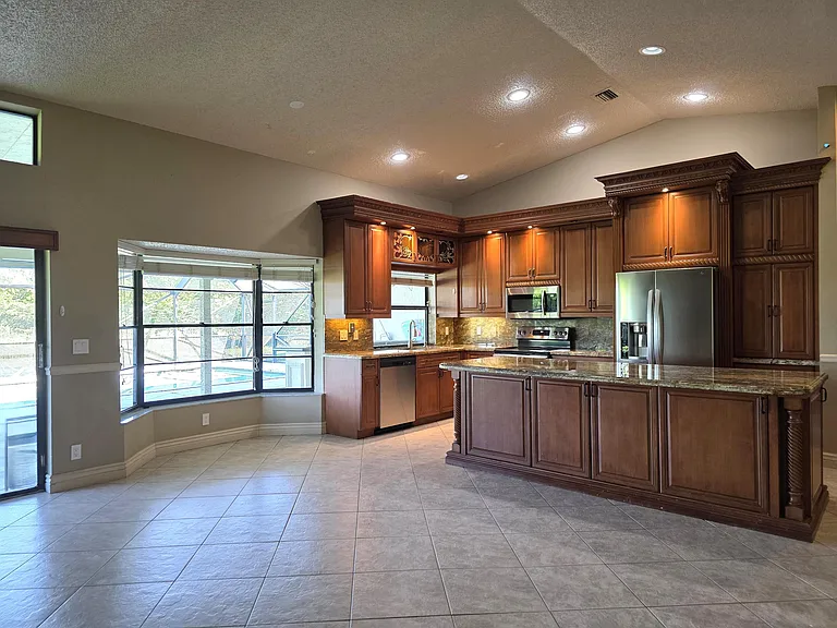 11630 Island Lakes Ln — Photo 7