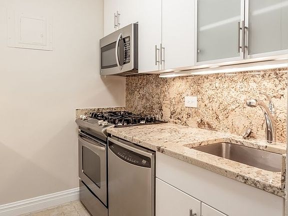 4th image of 201 E 87th St APT 7E