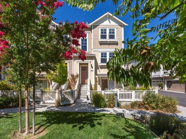 850 Sycamore Loop, Mountain View, CA 94043