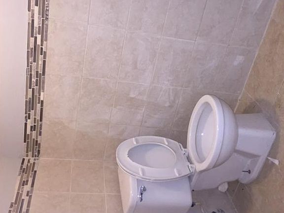 5th image of 1545 Euclid Ave APT 6E