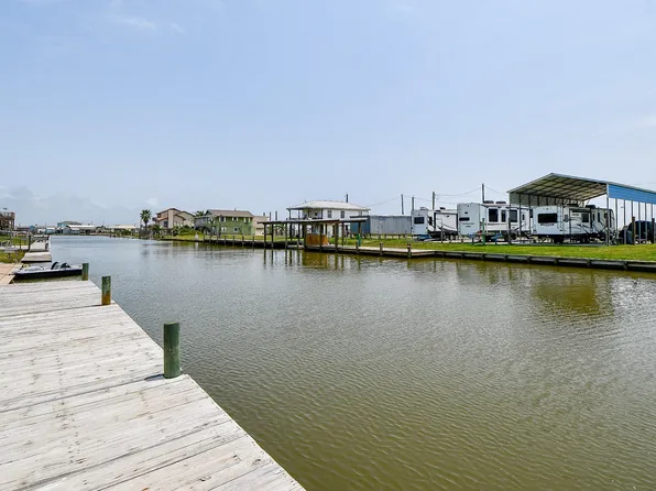 855 County Road 201, Sargent, TX 77414