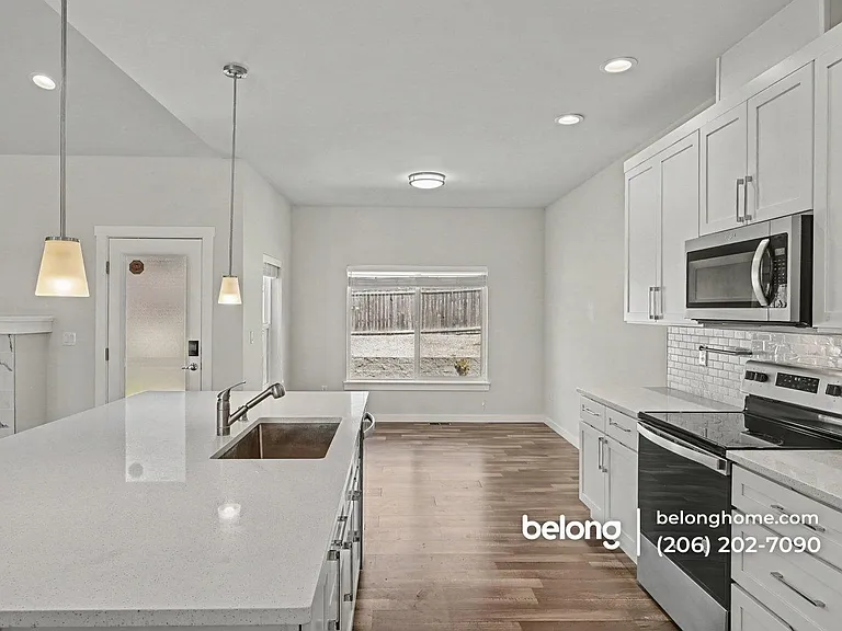 410 Emerald St #A — Photo 10