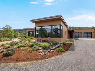 400 Coyote Run, Jacksonville, OR 97530