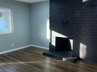 1145 W 9th St, Corona, CA 92882