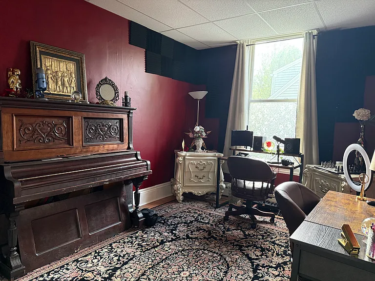 61 Ridgeland Ave #1 — Photo 2