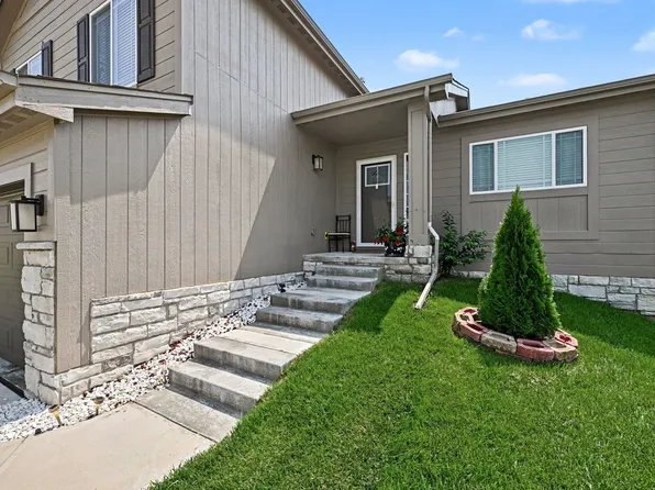 17009 Huntington Ave, Omaha, NE 68116