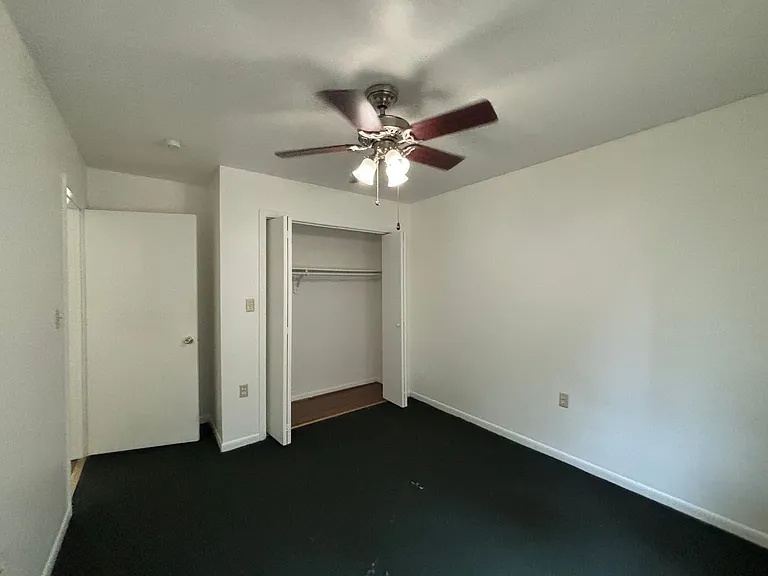 325 Shenandoah Cir — Photo 16