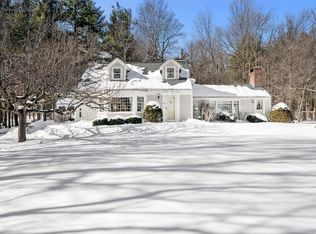 39 Mount Lebanon St, Pepperell, MA 01463
