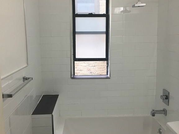 3rd image of 1486 Bedford Ave #3L