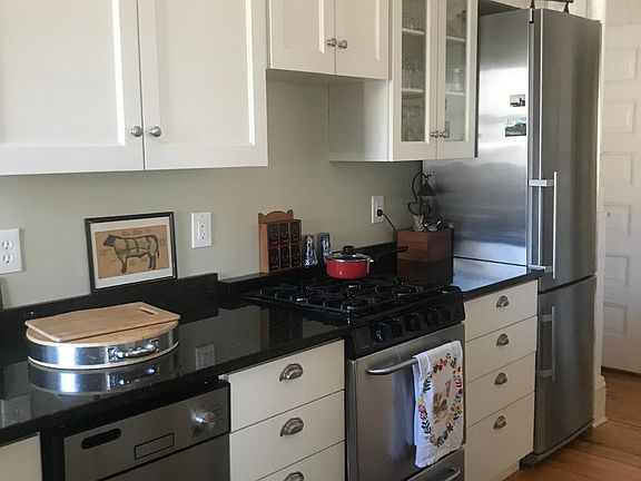 4th image of 2311 Humboldt Ave S APT 3
