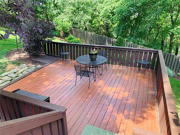 4th image of 5880 Lorene Dr