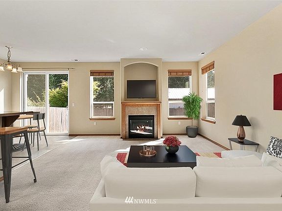 3rd image of 21509 104th Street Ct E