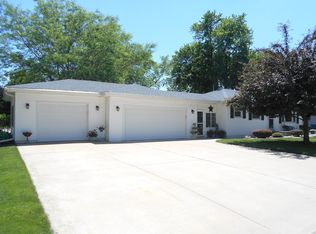 470 Ida Ln, Bradley, IL 60915