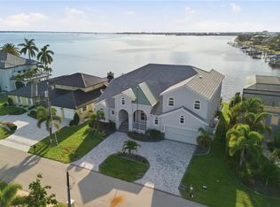 2139 Palm Tree Dr, Punta Gorda, FL 33950