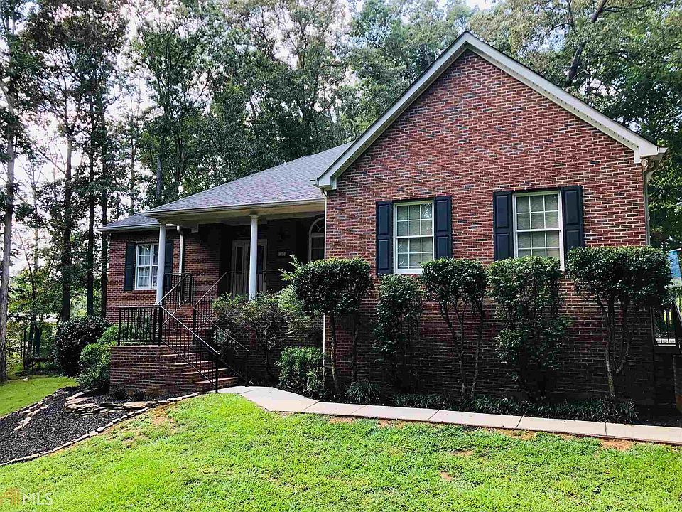 1st image of 157 Tall Oaks Dr