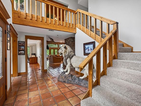 4th image of 906 Valle Vista Dr