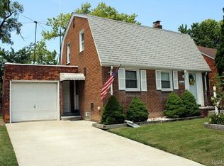 6514 Rosedale Blvd, Allen Park, MI 48101