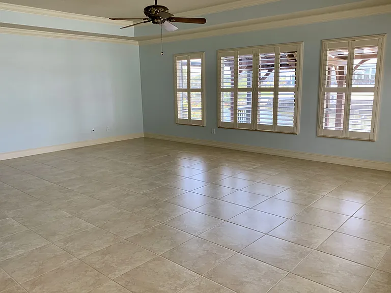 4128 NW 36th Ln — Photo 16