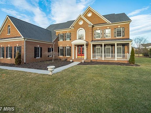 4th image of 13100 Belle Cote Ln